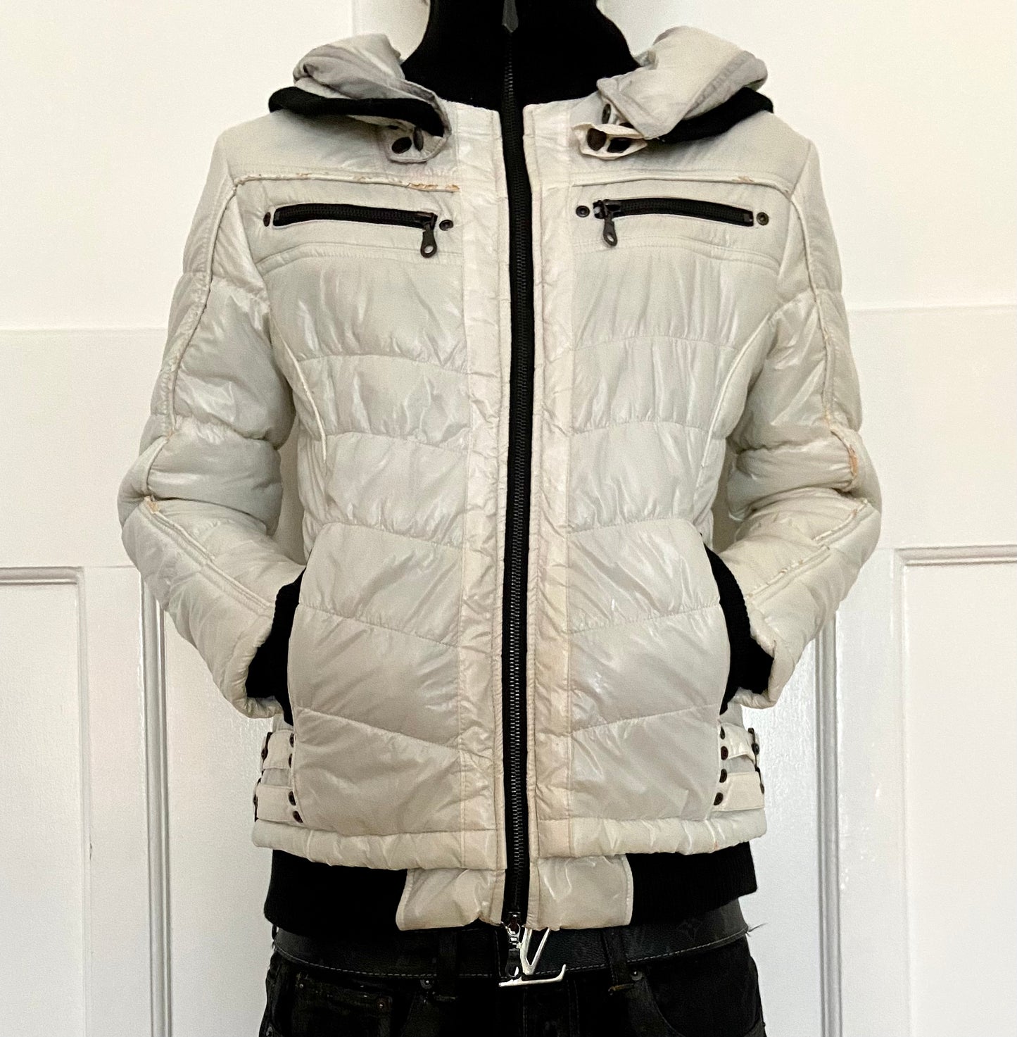 The perfect L.G.B. Bono x Semantic Design style winter jacket.