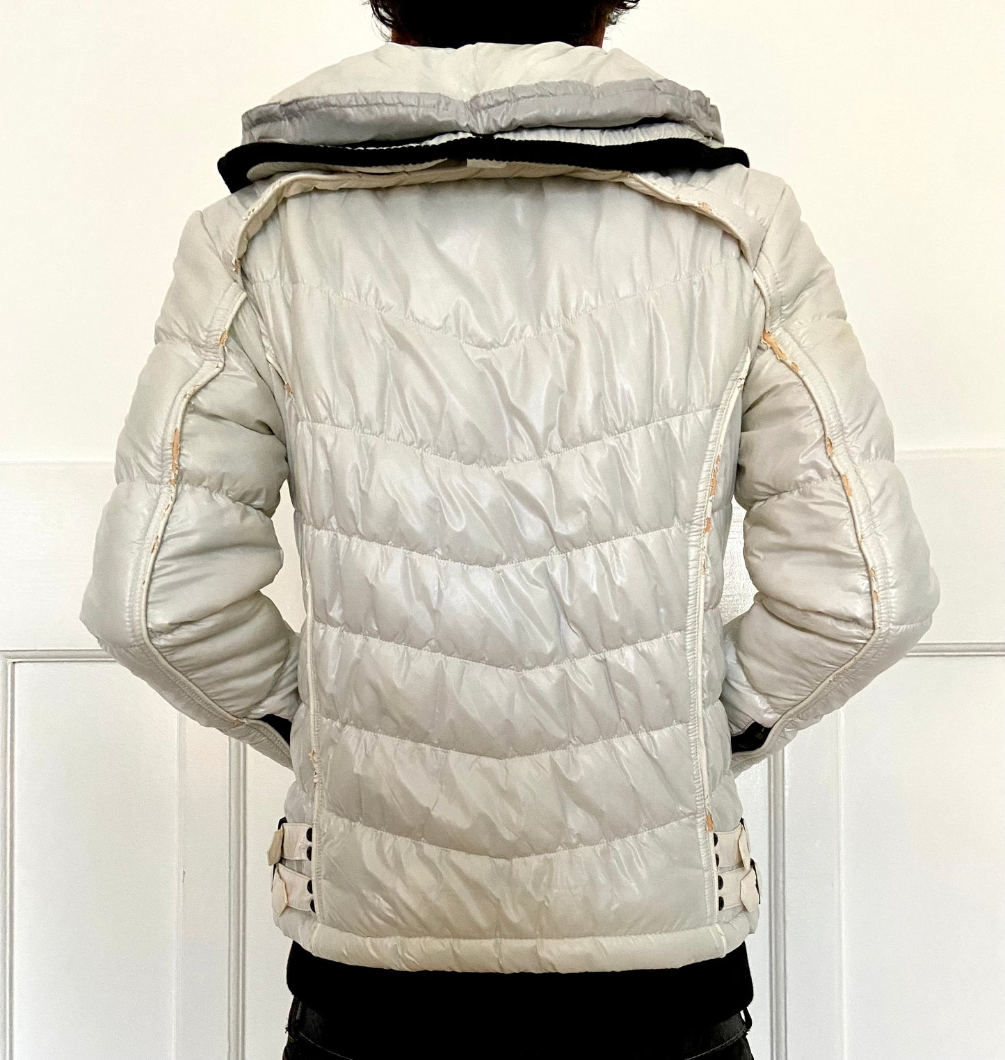 The perfect L.G.B. Bono x Semantic Design style winter jacket.